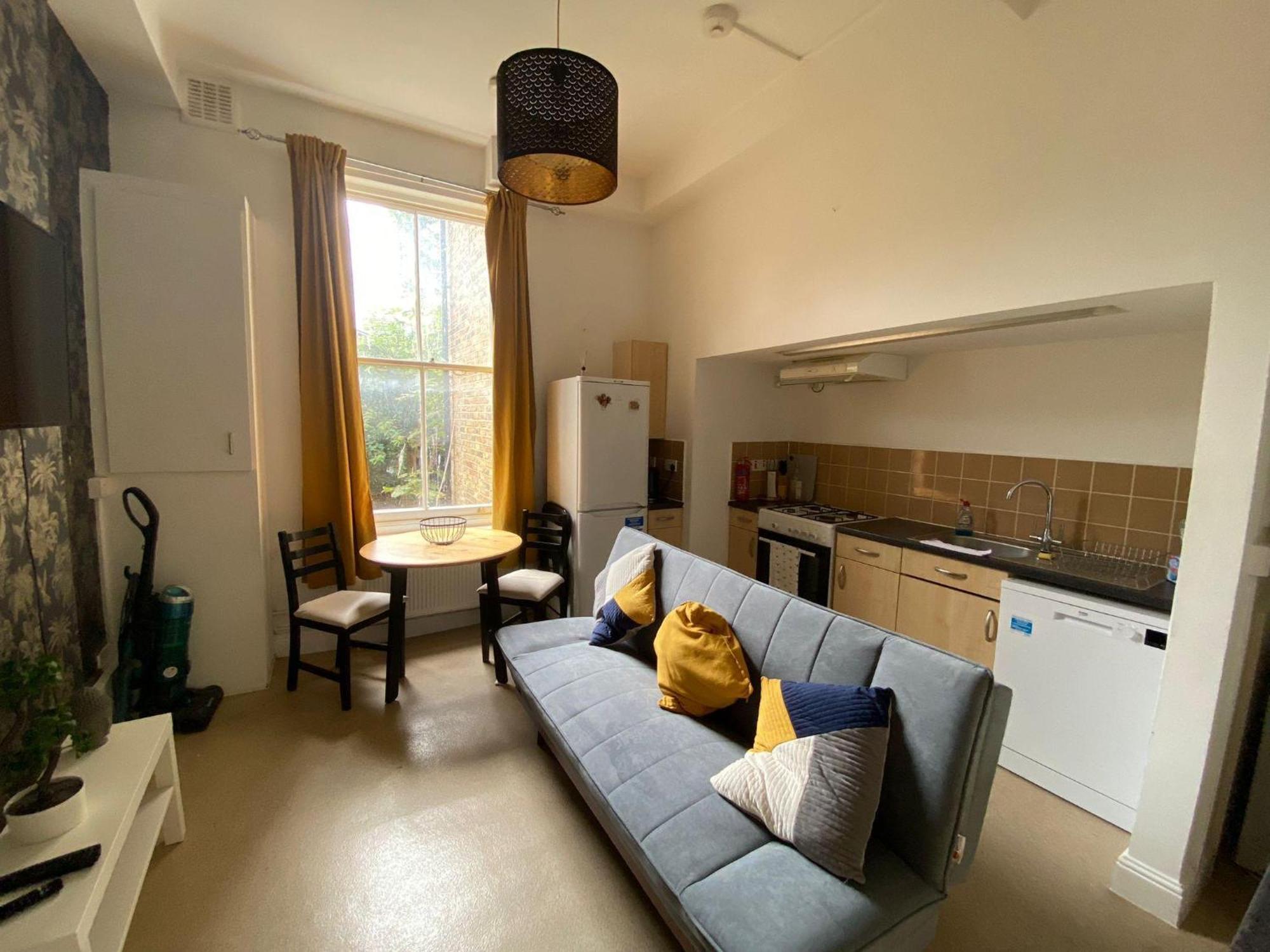 Bustling Western Apartment London Exterior foto